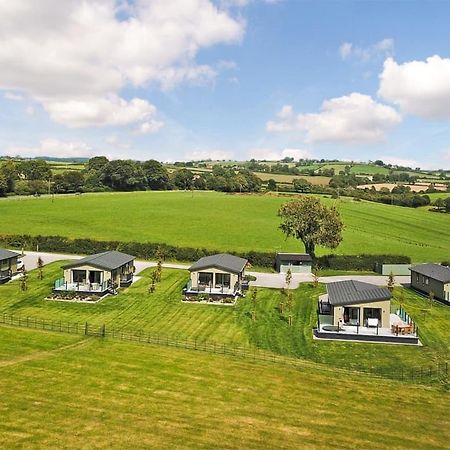 Midsomer Lodges Pilton Exteriér fotografie