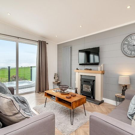 Midsomer Lodges Pilton Exteriér fotografie