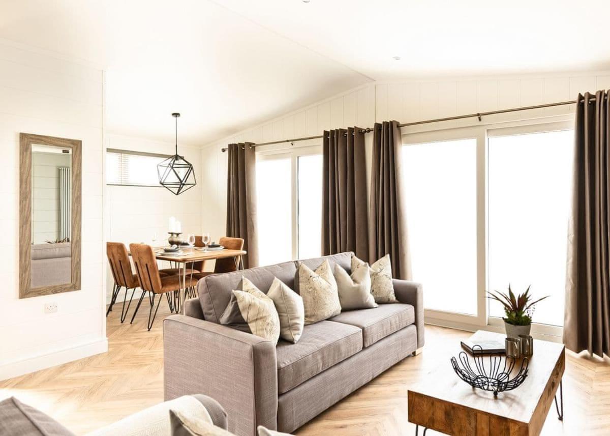 Midsomer Lodges Pilton Exteriér fotografie
