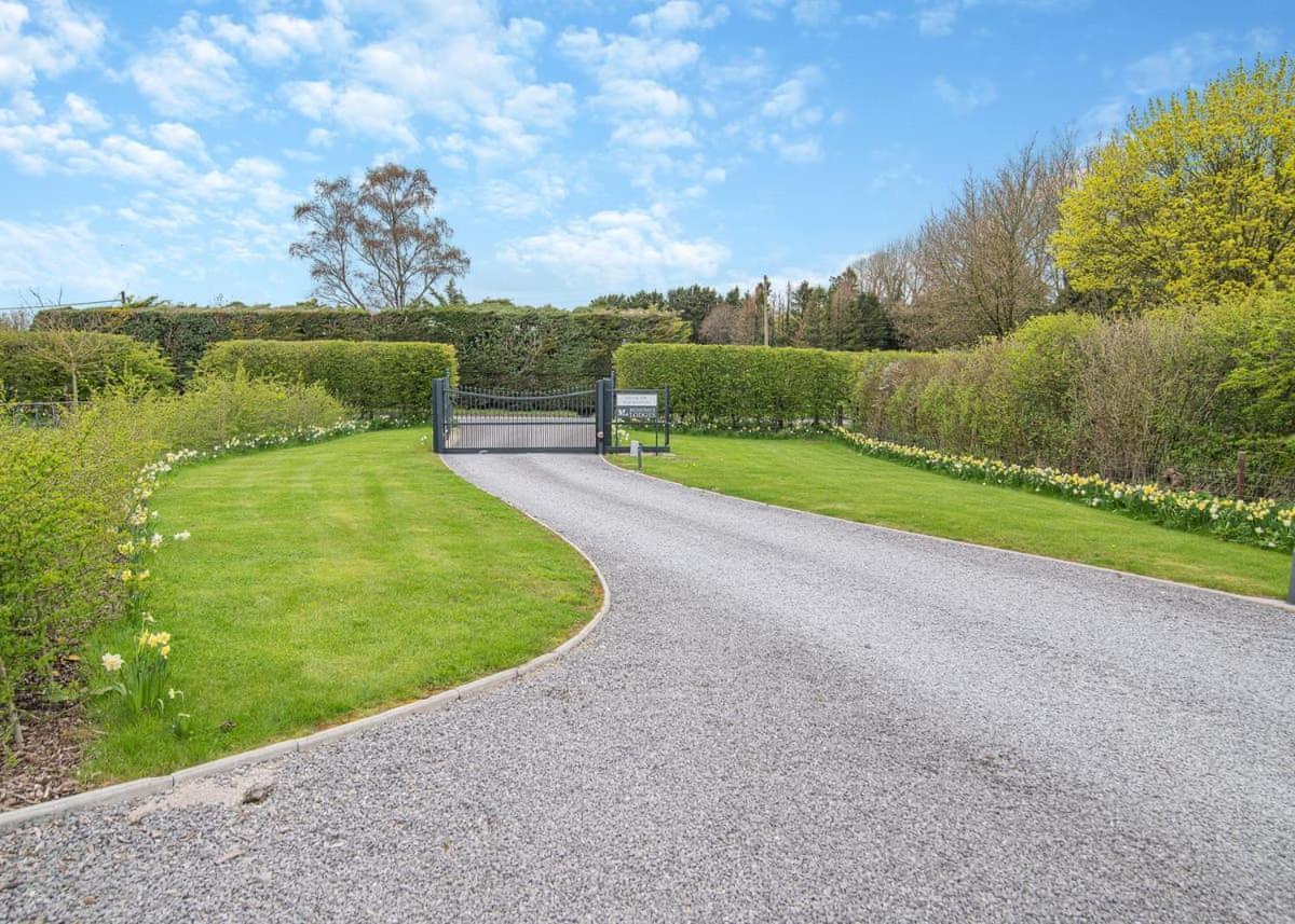 Midsomer Lodges Pilton Exteriér fotografie