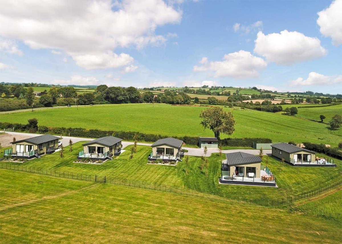 Midsomer Lodges Pilton Exteriér fotografie