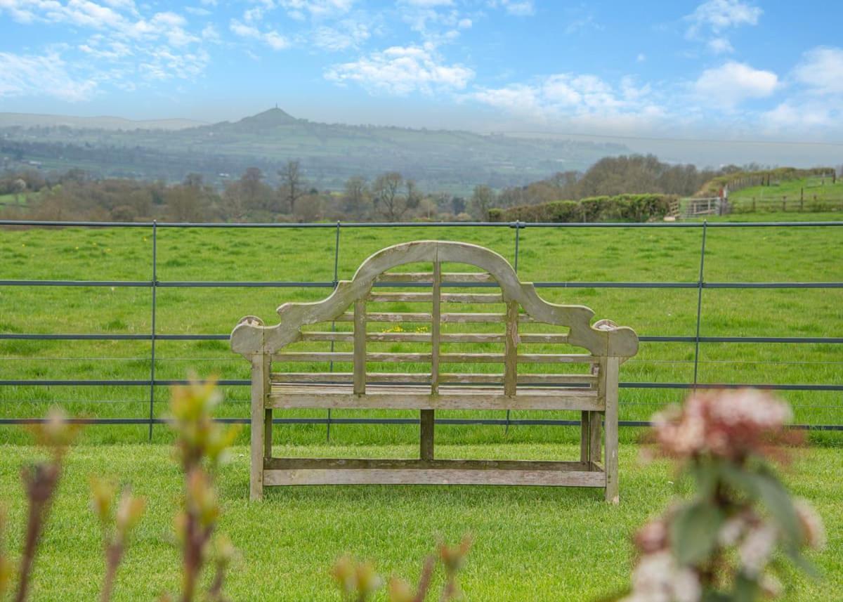 Midsomer Lodges Pilton Exteriér fotografie