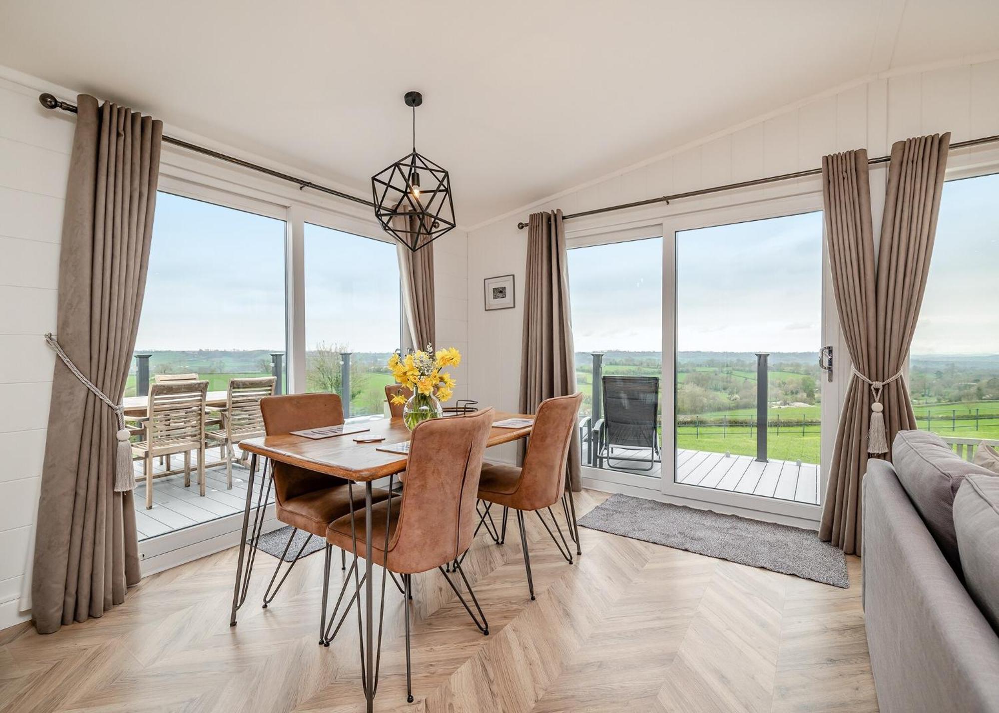 Midsomer Lodges Pilton Pokoj fotografie