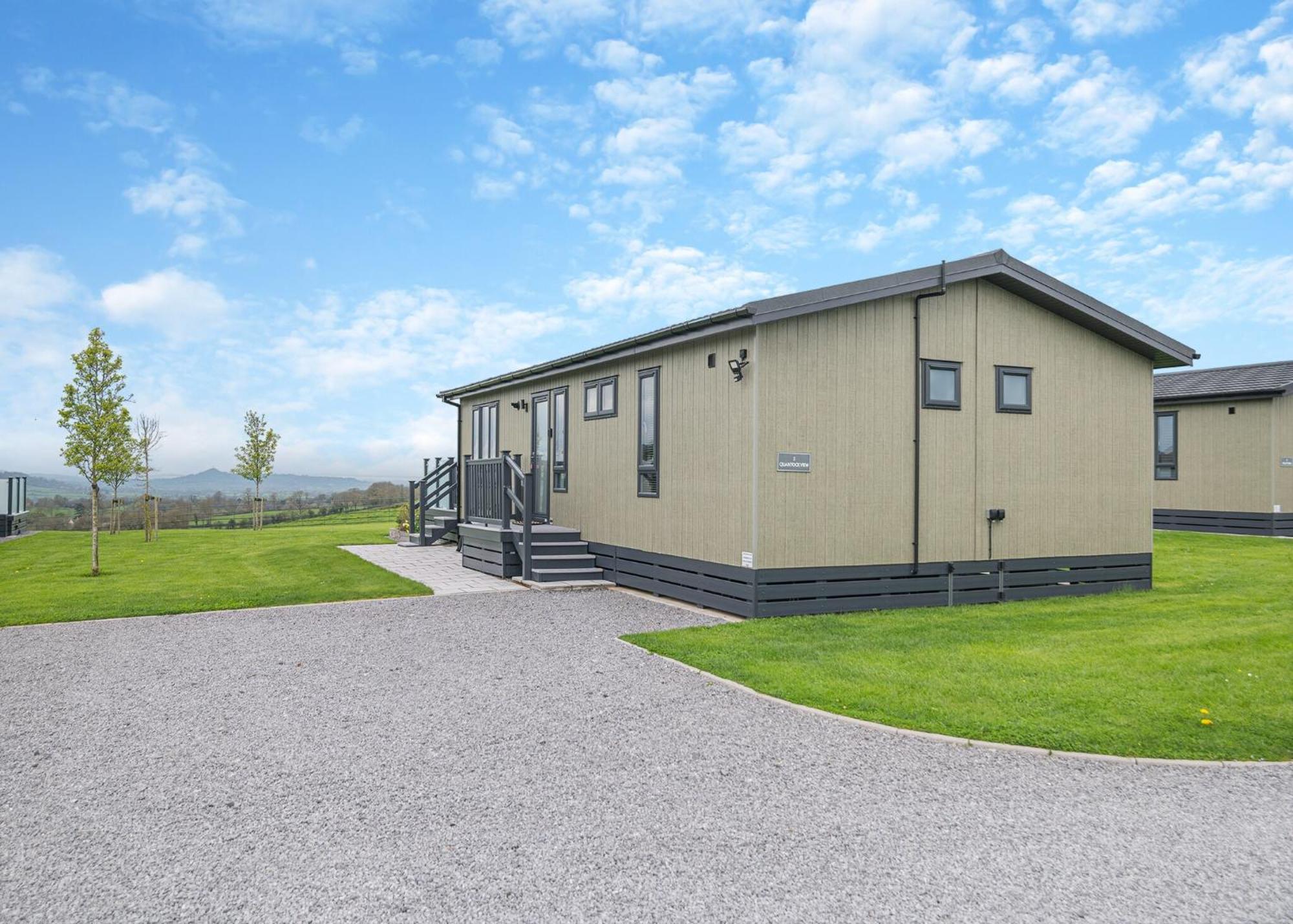 Midsomer Lodges Pilton Pokoj fotografie