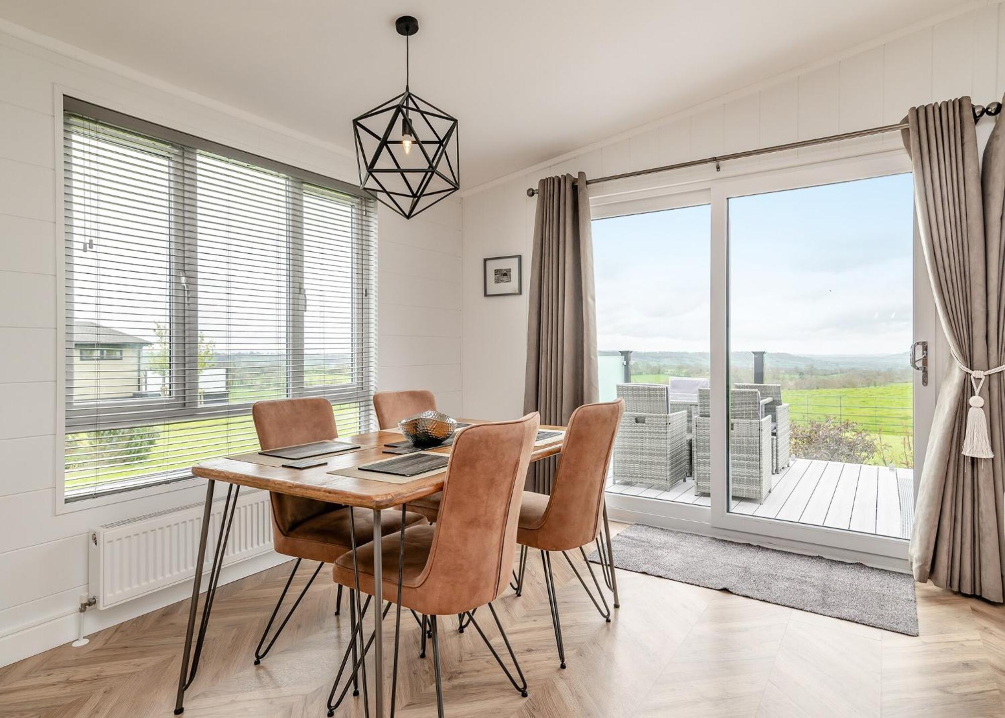 Midsomer Lodges Pilton Pokoj fotografie