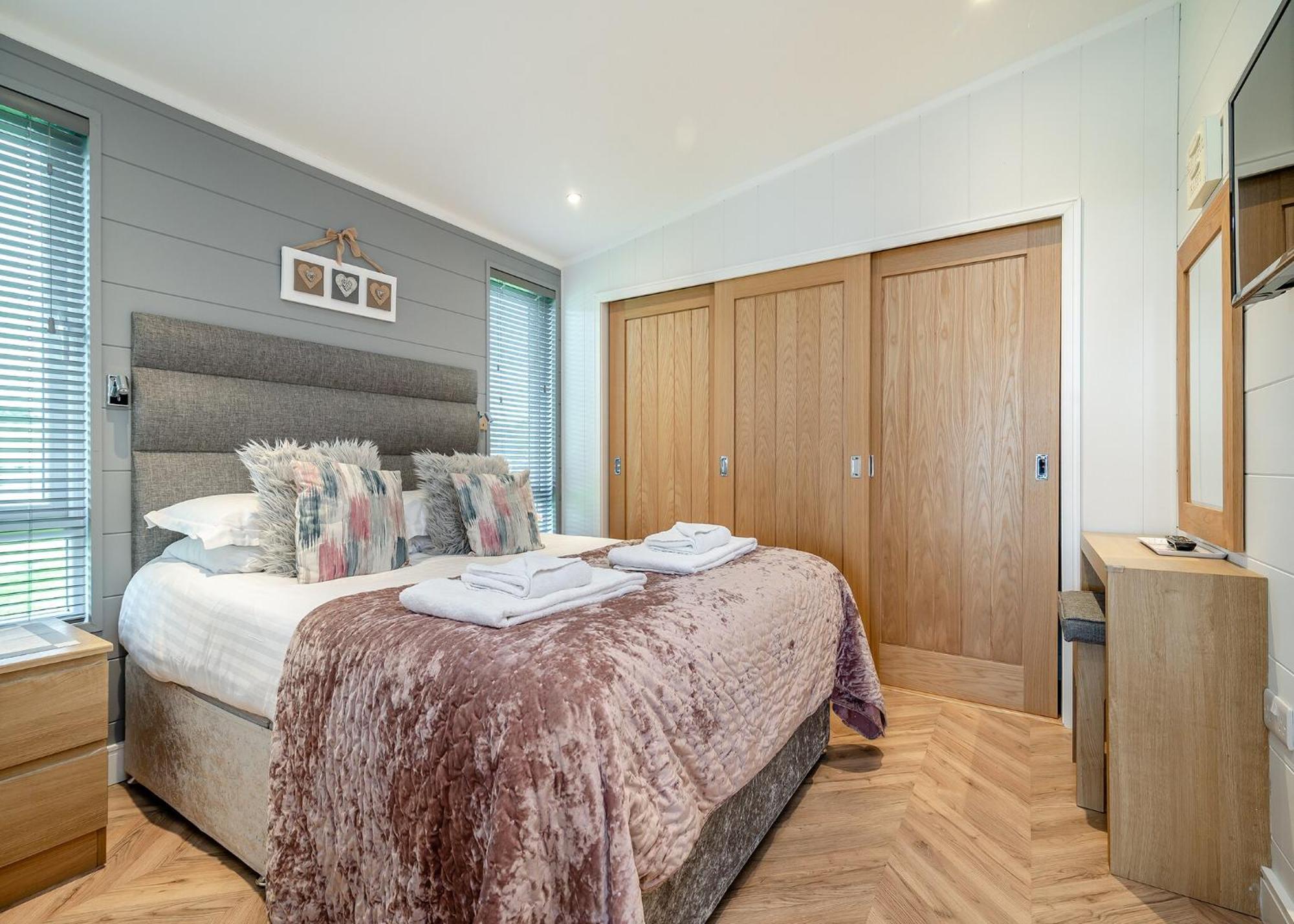 Midsomer Lodges Pilton Pokoj fotografie